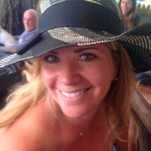 Meet your Posher, Leigh